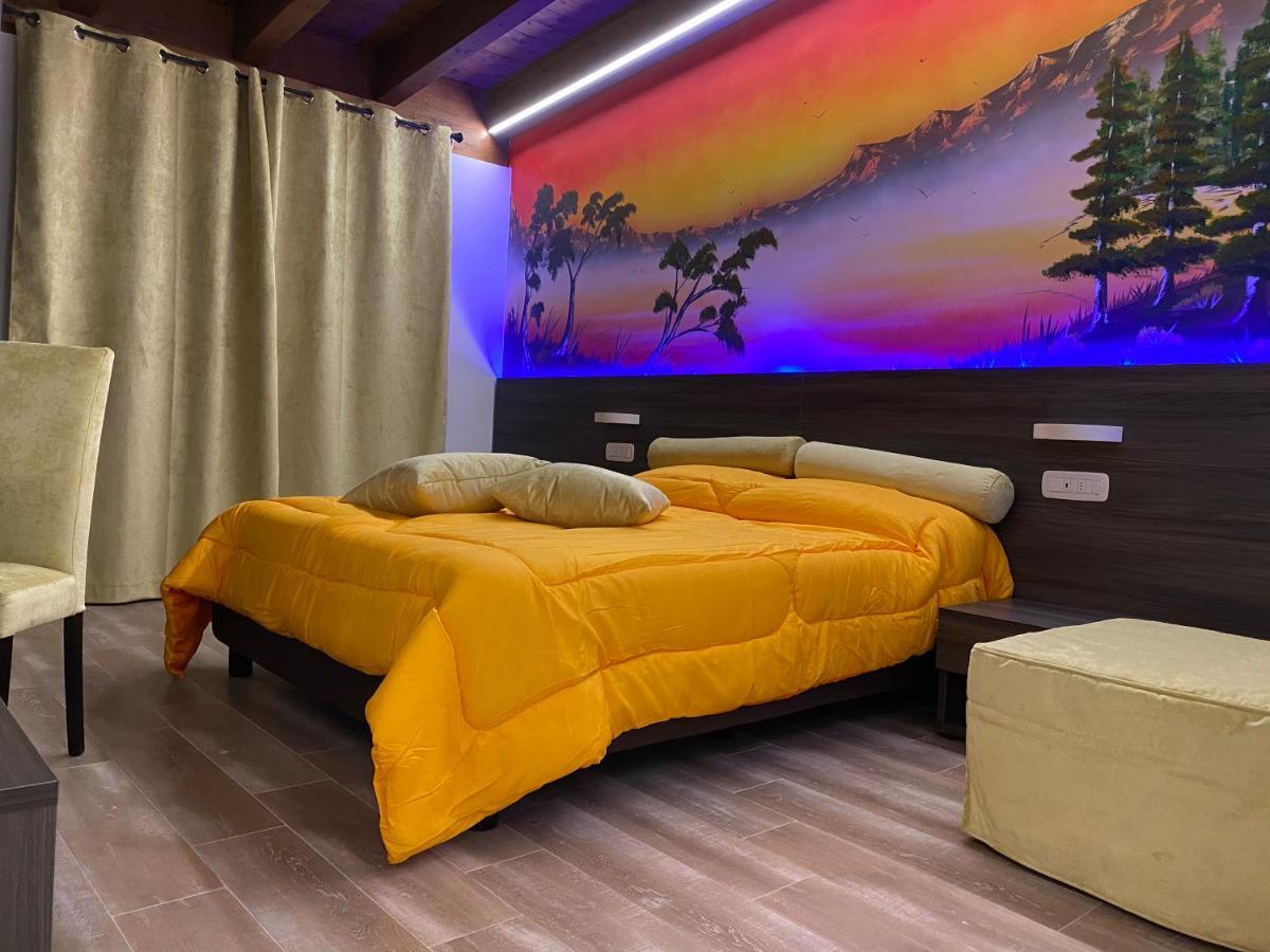 Oasilandia Bed and Breakfast Dorno Exteriör bild